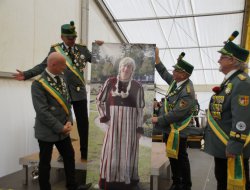 sf sonntag 2025142